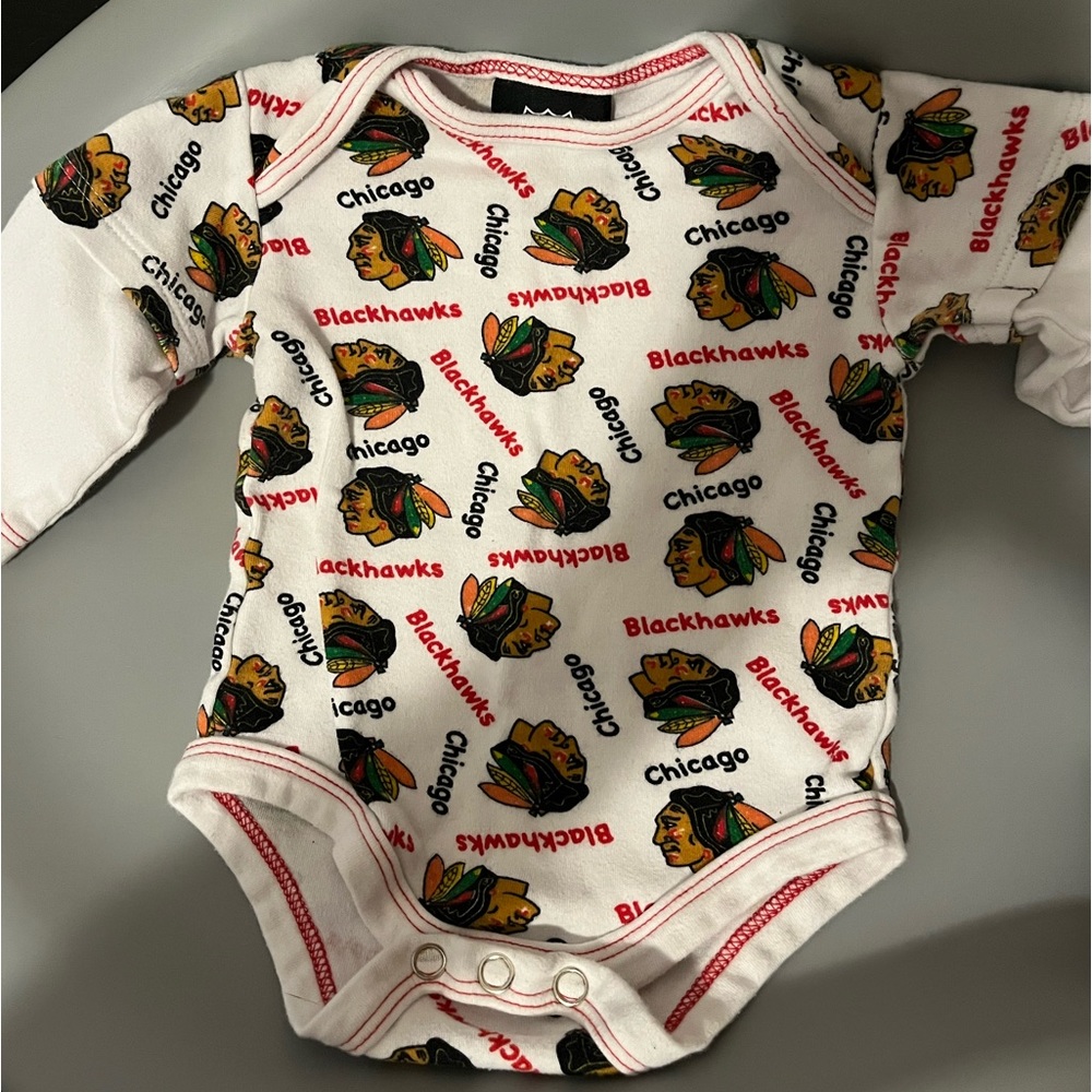 Chicago Blackhawks vintage long sleeve onesie 0-3 months